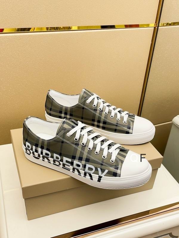 Burberry Men's Shoes 113